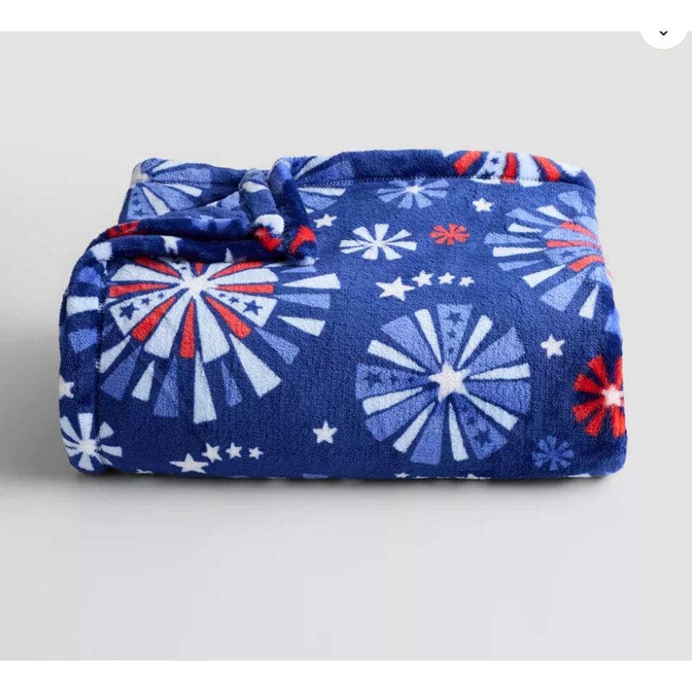 The Big One Patriotic Fireworks Oversized Plush Throw